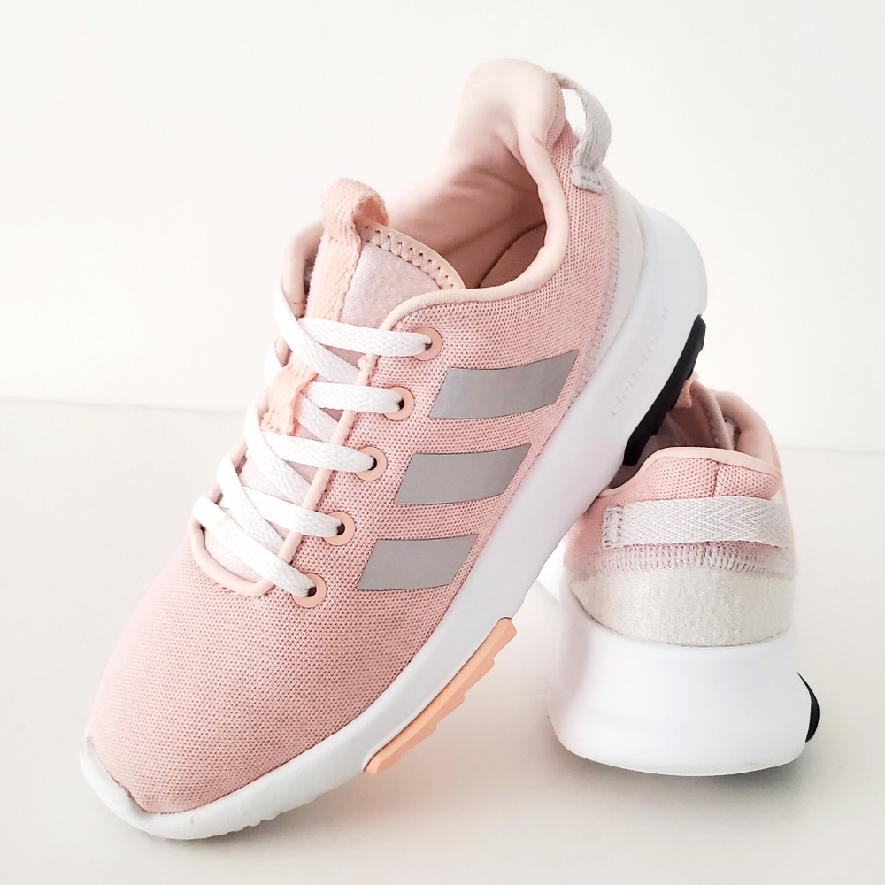 Girls Like New Adidas Cloudfoam Racer Size 2